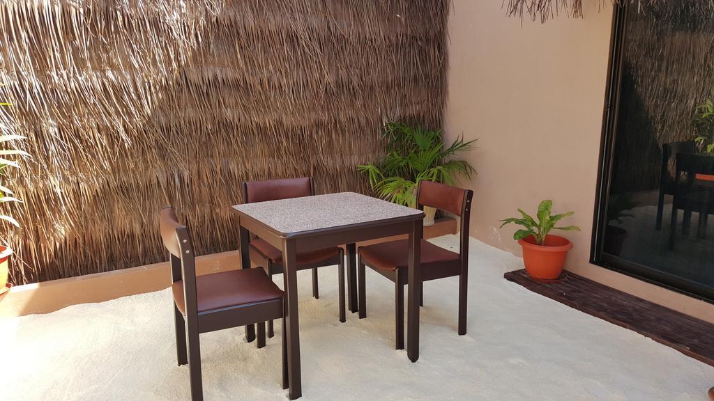 Siesta Beach Hotel Maafushi Bagian luar foto