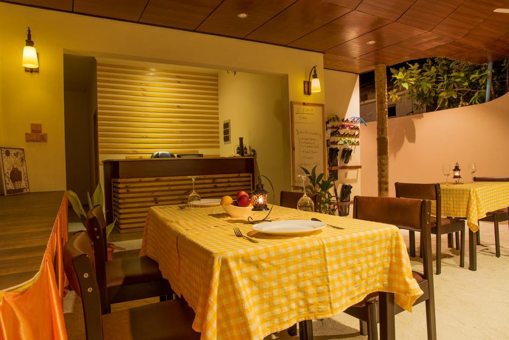 Siesta Beach Hotel Maafushi Bagian luar foto